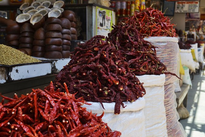Mumbai Market Tour in Private Vehicle - Zaveri Bazaar: a short look at Mumbai’s jewelry trade