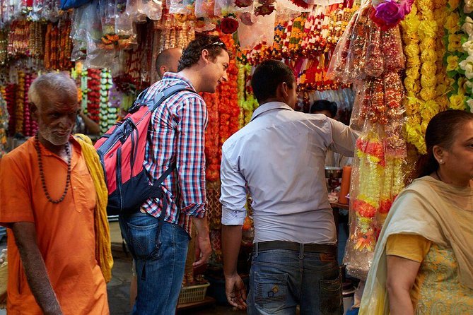 Mumbai Markets and Temples Tour - What the guides add to the route