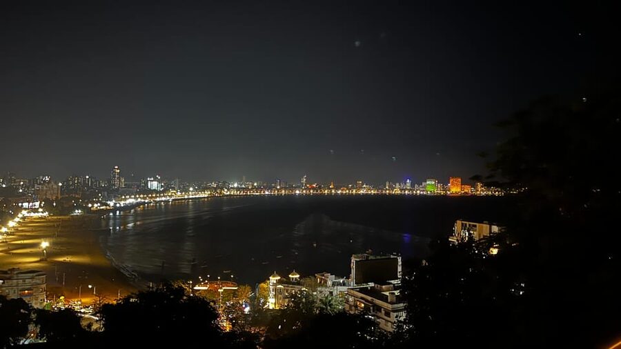 Mumbai Night Lights & Iconic Sights Tour - Why Mumbai works so well after sunset