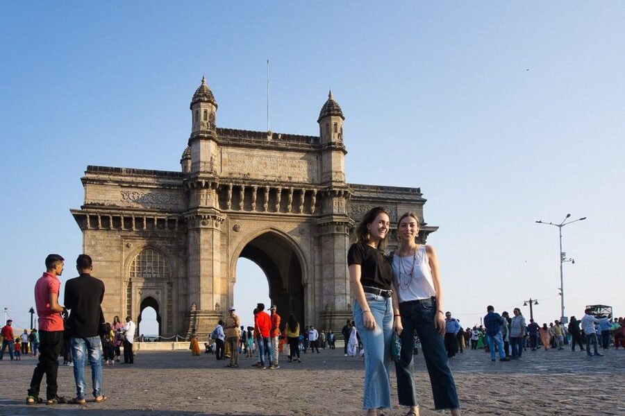 Mumbai: Private Bollywood Tour with Mumbai Sightseeing - CST and Mumbai’s grand civic buildings