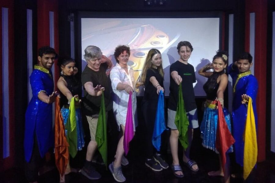 Mumbai: Private Bollywood Tour with Mumbai Sightseeing - Mani Bhavan and Gandhi’s Mumbai connection