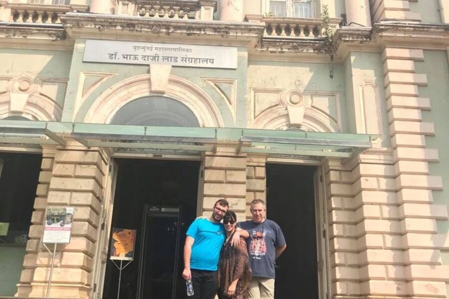 Mumbai: Private custom tour with a local guide - Choosing two hours, four hours, or eight
