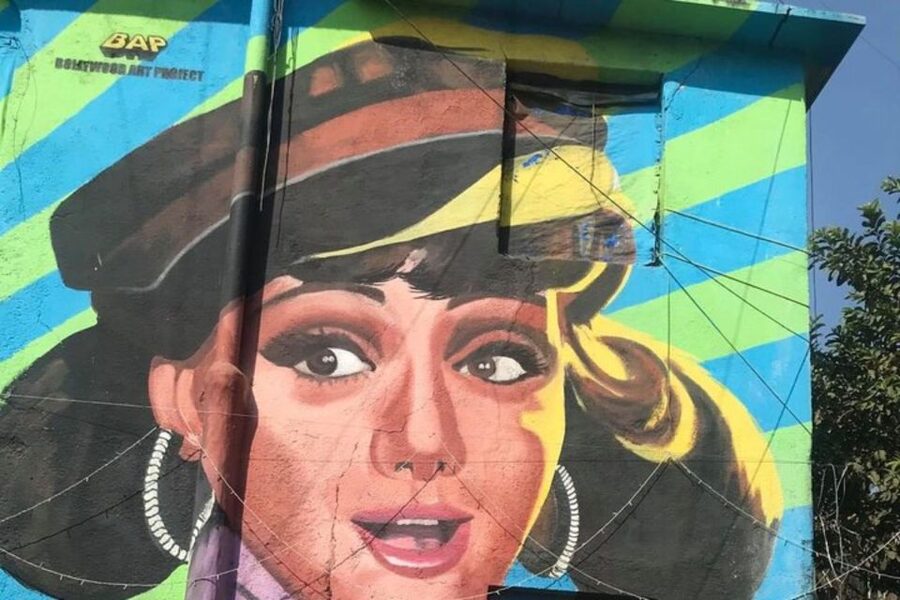 Mumbai: Private custom tour with a local guide - The human touch: Sabrina and local perspective