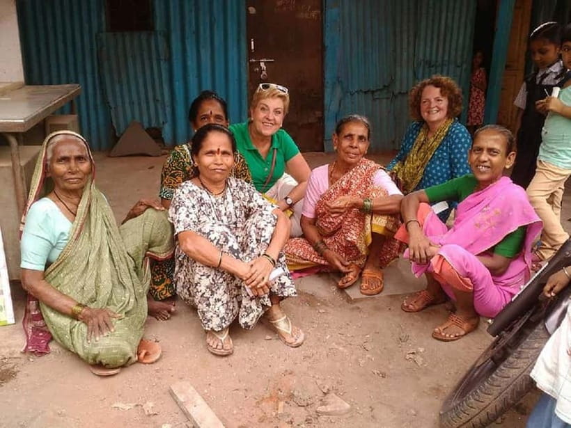 Mumbai: Private Dhobi Ghat Laundry & Slum Tour with Pickup - Transport, pickup, and the possible train ride
