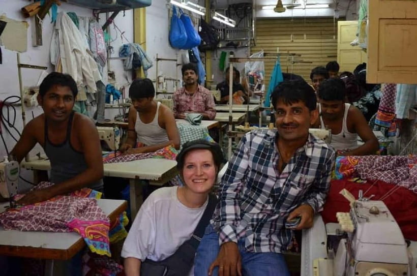 Mumbai: Private Dhobi Ghat Laundry & Slum Tour with Pickup - The guides are the main strength