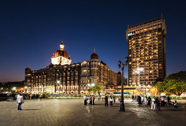 Mumbai: Private Walking Tour with a Local - Starting near Apollo Bandar or Cusrow Baug