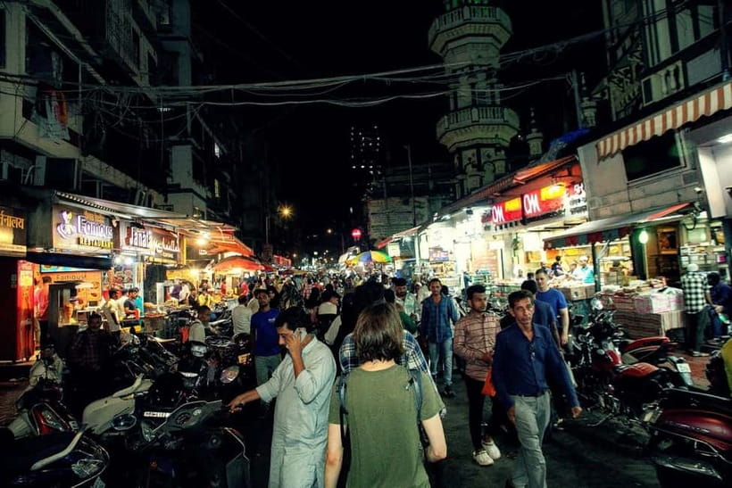Mumbai: Street Food and Night Markets Tour - Girgaon food tasting and the first taste of Mumbai
