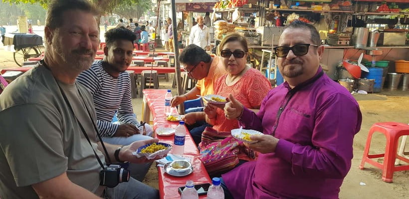 Mumbai: Street Food Tasting Tour - Start at Churchgate and get ready to eat
