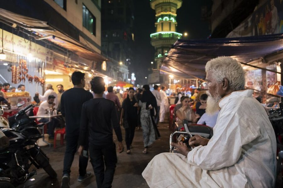 Mumbai: Street Food Tour - Hygiene, comfort, and getting around Mumbai