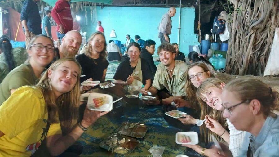 Mumbai Street Food Tour with Evening Bazaar Walk - Key points to know before booking