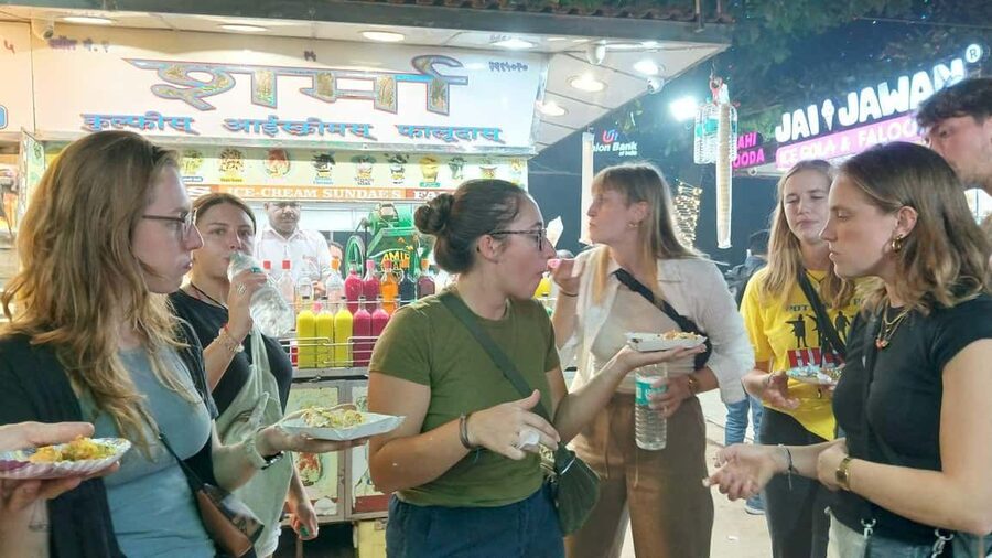 Mumbai Street Food Tour with Evening Bazaar Walk - Why this tour works as a first evening in Mumbai