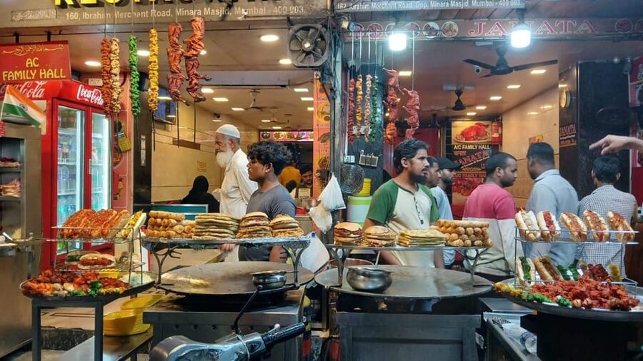 Mumbai Street Food Tour with Evening Bazaar Walk - Minara Masjid and the meat-focused second half