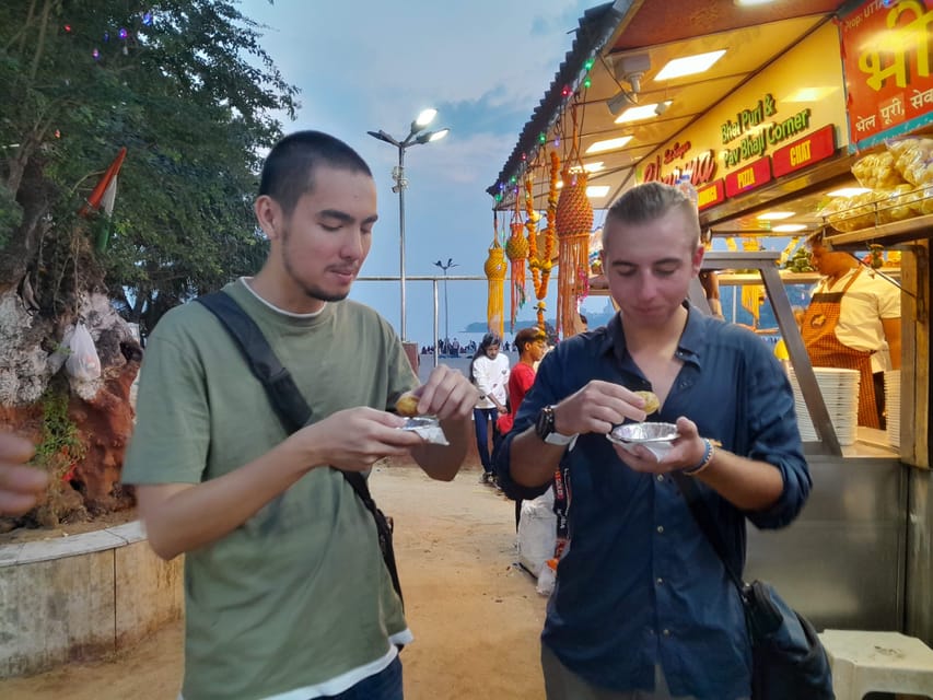 Mumbai Street Food Tour with Evening Bazaar Walk - How much food should you expect?
