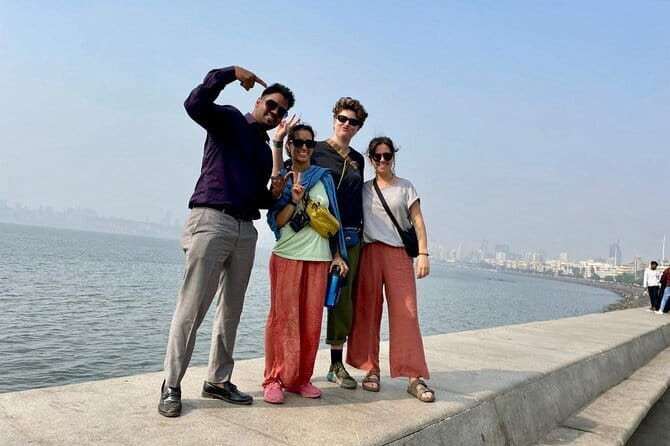 Old Mumbai Sightseeing Tour with a Local Guide - Victoria Terminus and the final grand view
