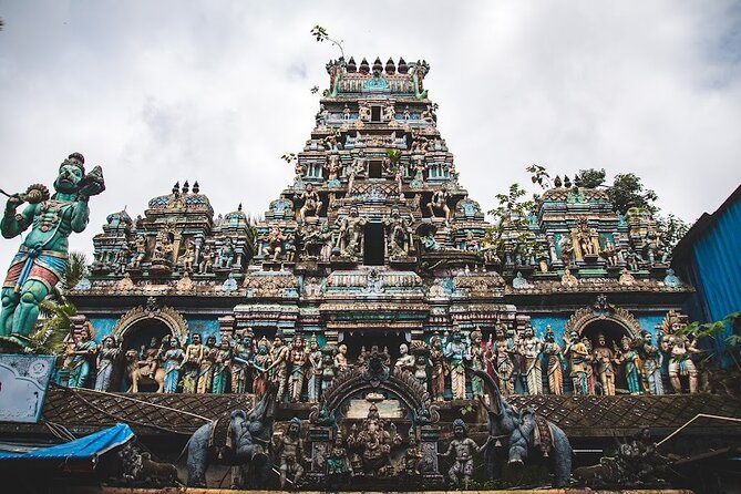 Premium Mumbai Sightseeing Tour - Malabar Hill views and the Jain temple