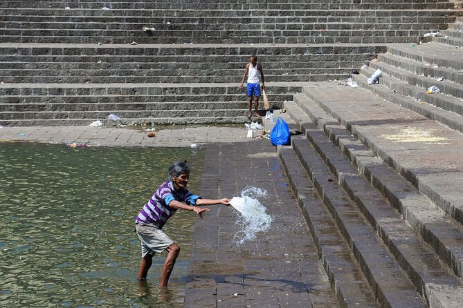 Premium Mumbai Sightseeing Tour - Marine Drive and the Queen’s Necklace