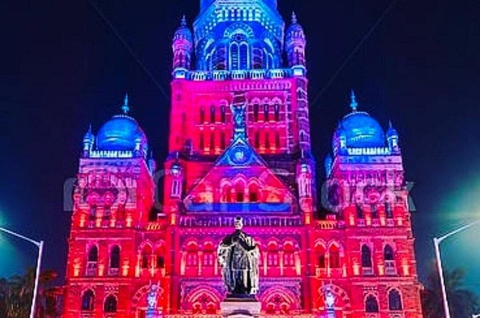 Private City Tour With Guide & Transport - Who should book this private Mumbai tour?