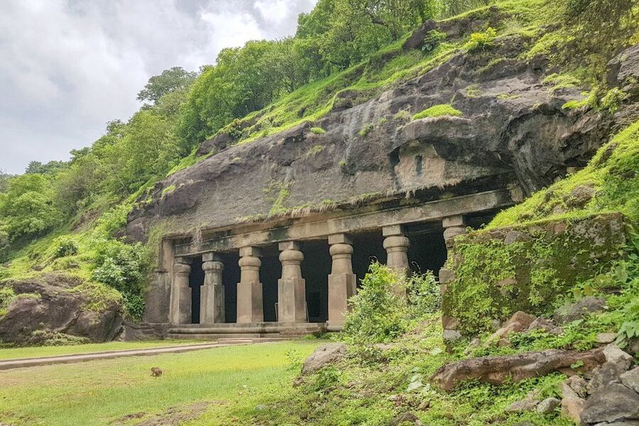 Private Elephanta Caves: Private Half-Day Tour from Mumbai - Why Elephanta Island Makes a Fine Half-Day from Mumbai