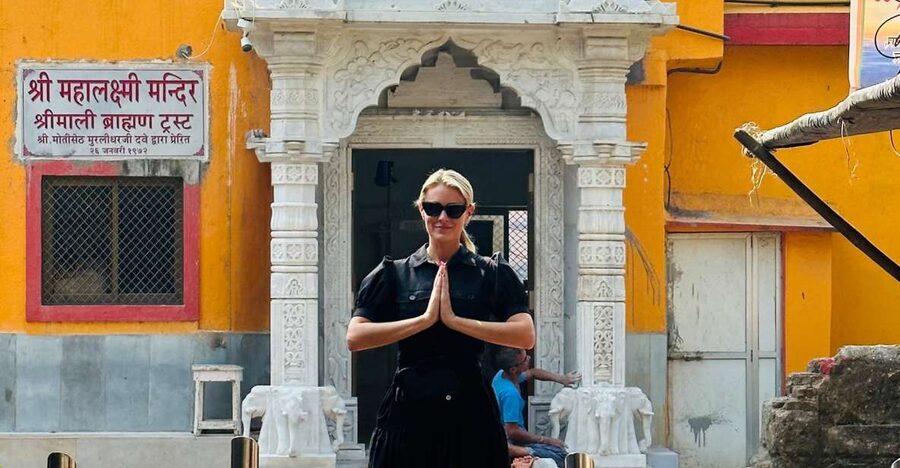 Private & Exclusive: Mumbai Sightseeing and Religious Trail - Gateway of India, the Taj hotel, and Colaba