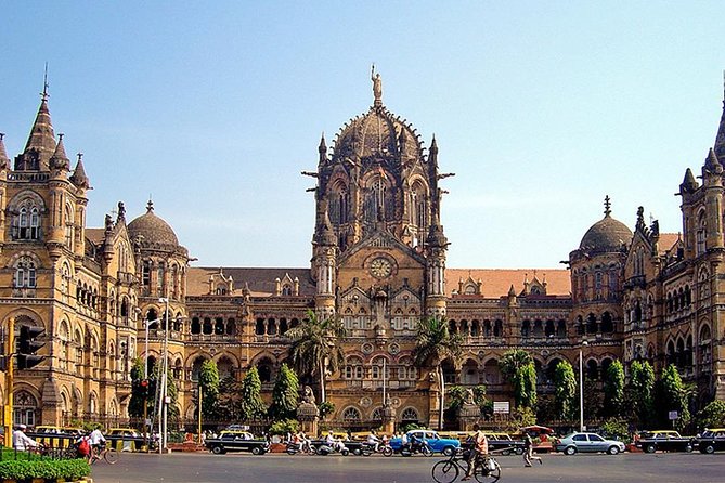 Private Full-Day Mumbai City Tour with Elephanta Caves Excursion - Dhobi Ghat reveals the city at work