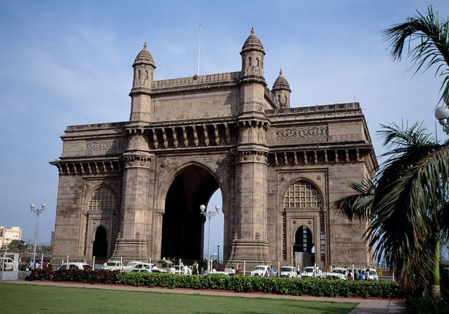 Private Guided Walking Tour in Fort & Colaba - Starting at the Asiatic Society and Horniman Circle