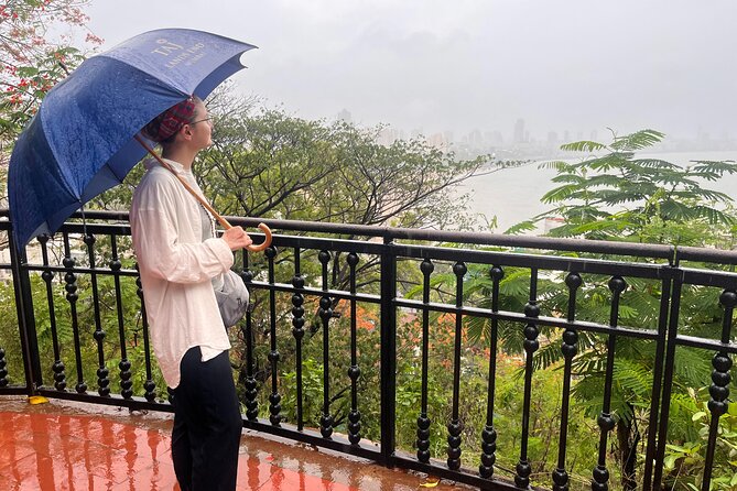 Private Half-Day Sightseeing Tour in Mumbai - CSMT and the BMC Building