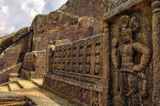 Private Kanheri Buddhist Cave with Mumbai Sightseeing Including AC vehicle - The private AC car changes the pace