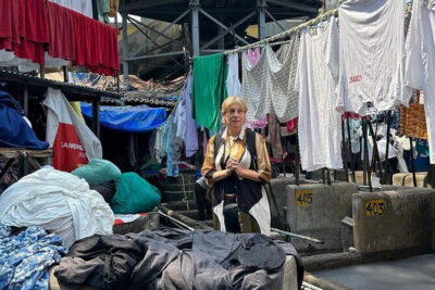 Private Mumbai 2-Day Tour Package:City + Slum & Elephanta Island.