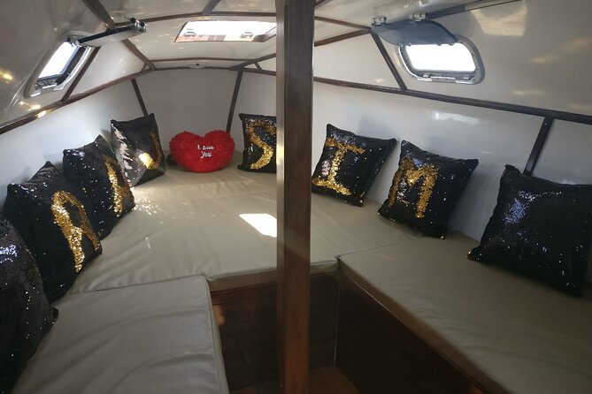 Private Sea Sailing at Gateway of India - Who will enjoy this most