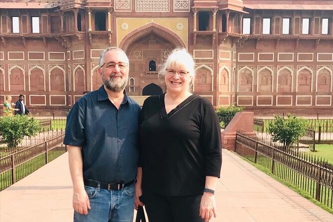 Same Day Taj Mahal/Agra Tour from Mumbai By Return Flights - What happens at Sanskriti’s Imperial Gems