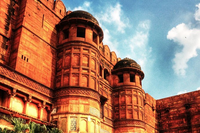 Same Day Taj Mahal and Agra Tour from Mumbai with Return Flights - Optional handicrafts, then the return to Delhi