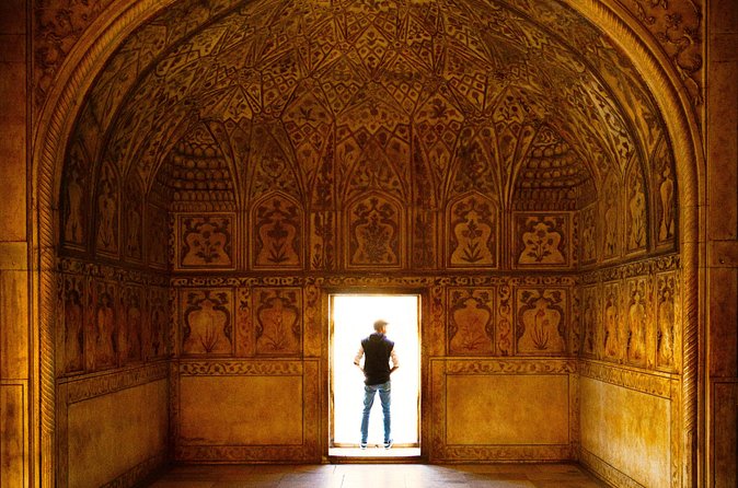 Same Day Tour from Mumbai to Taj Mahal and Agra With Flights - Optional Agra handicrafts and the return to Mumbai