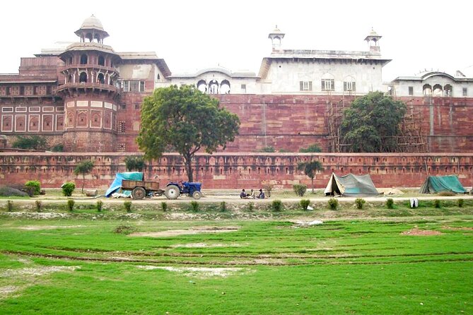 Same Day Tour from Mumbai to Taj Mahal and Agra With Flights - Who should book this private Agra tour