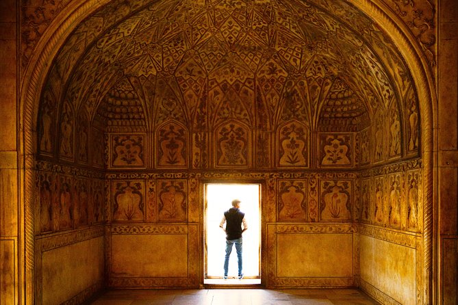 Same Day Tour from Mumbai to Taj Mahal and Agra With Flights - The three-hour drive from New Delhi to Agra