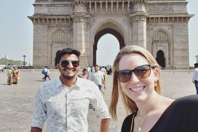Shared Group Mumbai Tour For Cruise traveler - Marine Drive and the Arabian Sea