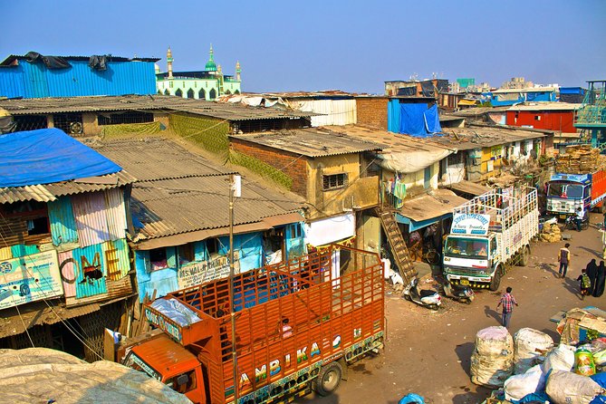 South Mumbai City with Dharavi Slum Tour in Private Vehicle - Why this tour gives you two views of Mumbai