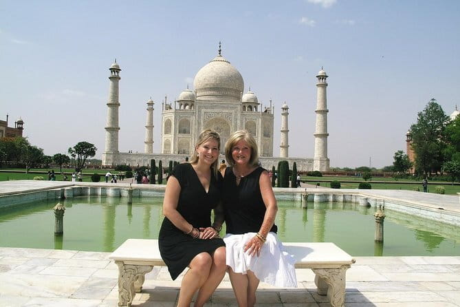 Taj Mahal Day Trip Including Same Day Flights from Mumbai - Who should book this experience?