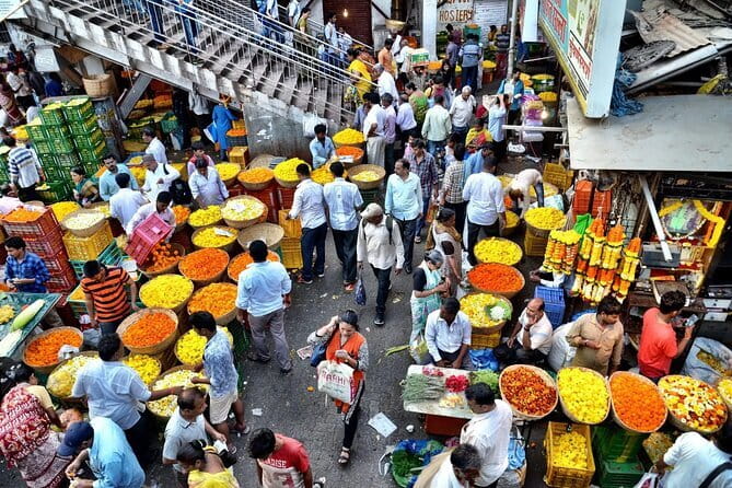 The Mumbai by Dawn Early Morning Tour - Dadar Market before the city wakes