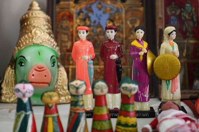 Traditional Indian Immersive Cultural Experience - The international collection from Japan to Ukraine