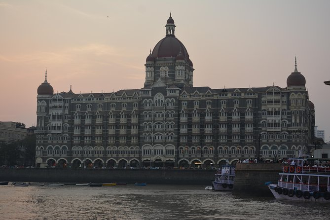 Two Days Mumbai Tour Package : City + Slum + Elephanta + Market - Transport, group size, and the pace of the day