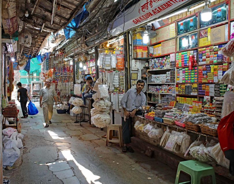 Vibrant Markets of Mumbai (2 Hours Guided Walking Tour) - Mumba Devi Temple and the name of Mumbai