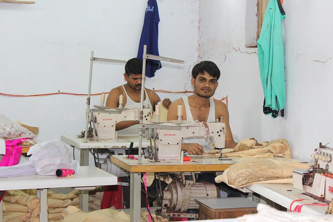 Walking Tour of Dharavi Slum in Mumbai - The first 90 minutes through Dharavi